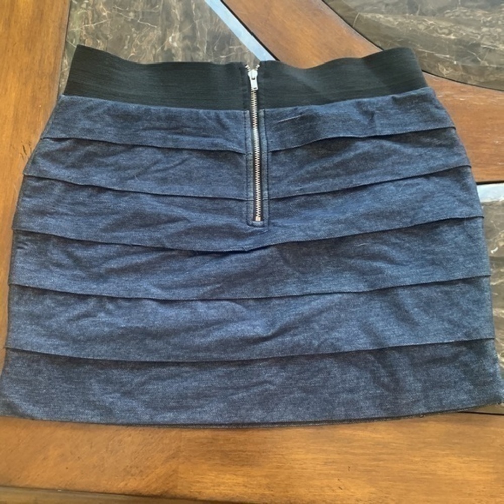 Express Jean skirt - Picture 2 of 2